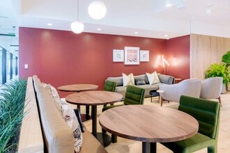 1010 S Federal Hwy, Hallandale Beach, FL for lease Interior Photo- Image 1 of 8