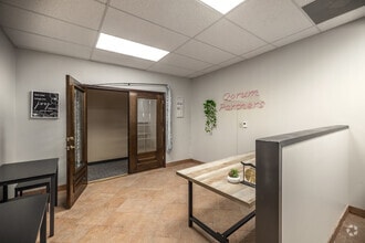 719 Sawdust Rd, The Woodlands, TX for lease Interior Photo- Image 2 of 8