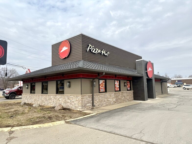 524 W 30th St, Connersville, IN à louer - Photo du bâtiment - Image 2 de 14