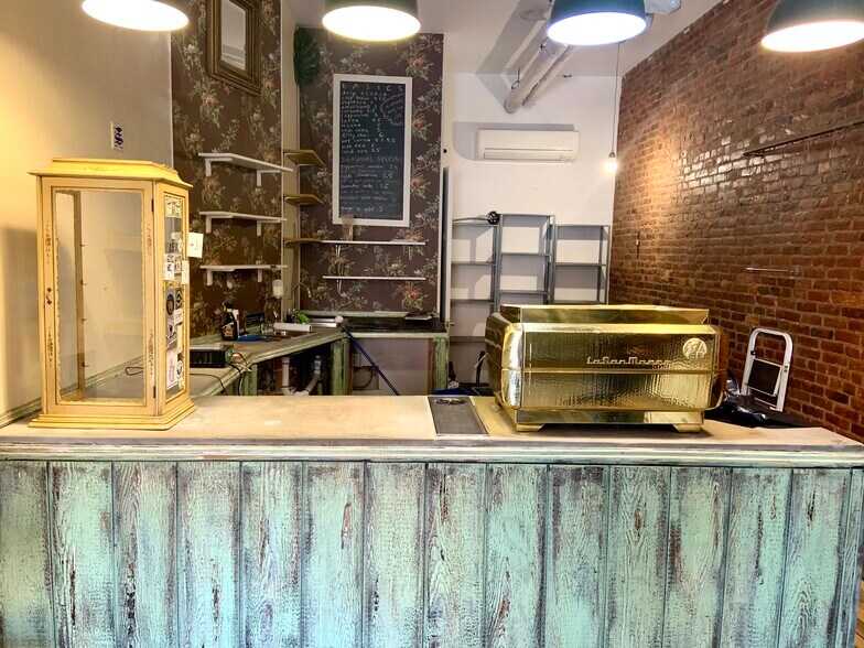 406 Marcus Garvey Blvd, Brooklyn, NY à louer - Photo intérieure - Image 3 de 12