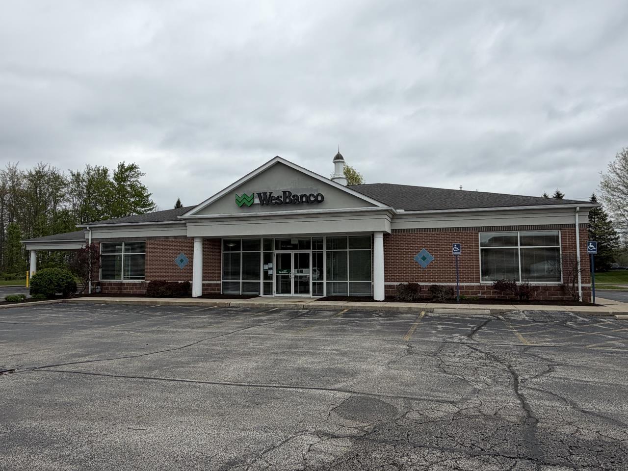 7075 Aurora Rd, Aurora, OH à vendre Photo du bâtiment- Image 1 de 14