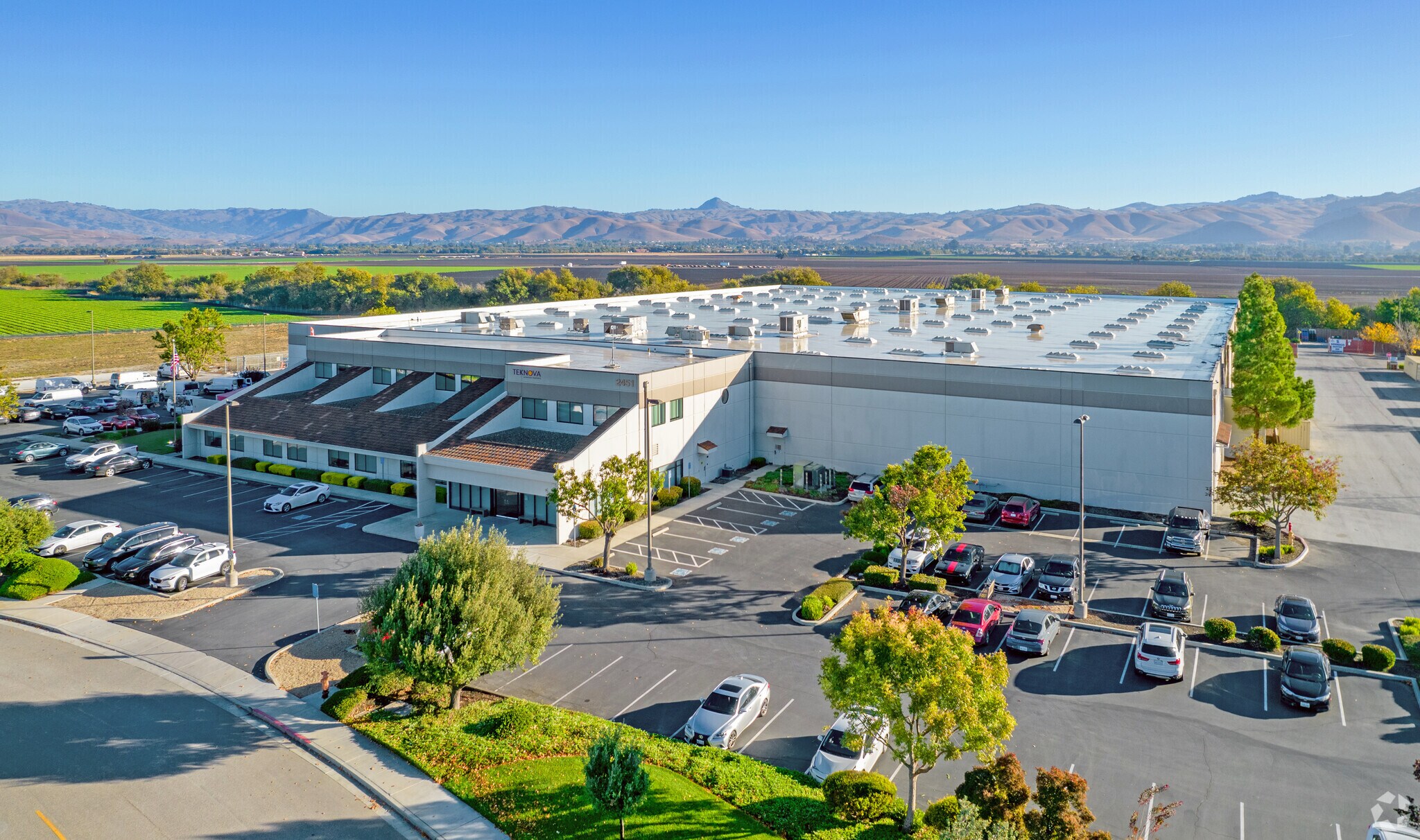 2451 Bert Dr, Hollister, CA for lease Primary Photo- Image 1 of 18