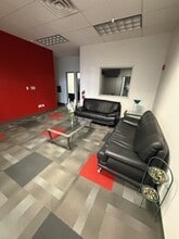 16816 N 35th Ave, Phoenix, AZ à louer Photo intérieure- Image 1 de 2