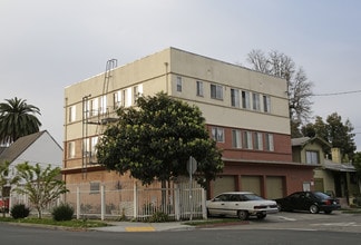 Plus de détails pour 3240 61st Ave, Oakland, CA - Multi-résidentiel à vendre