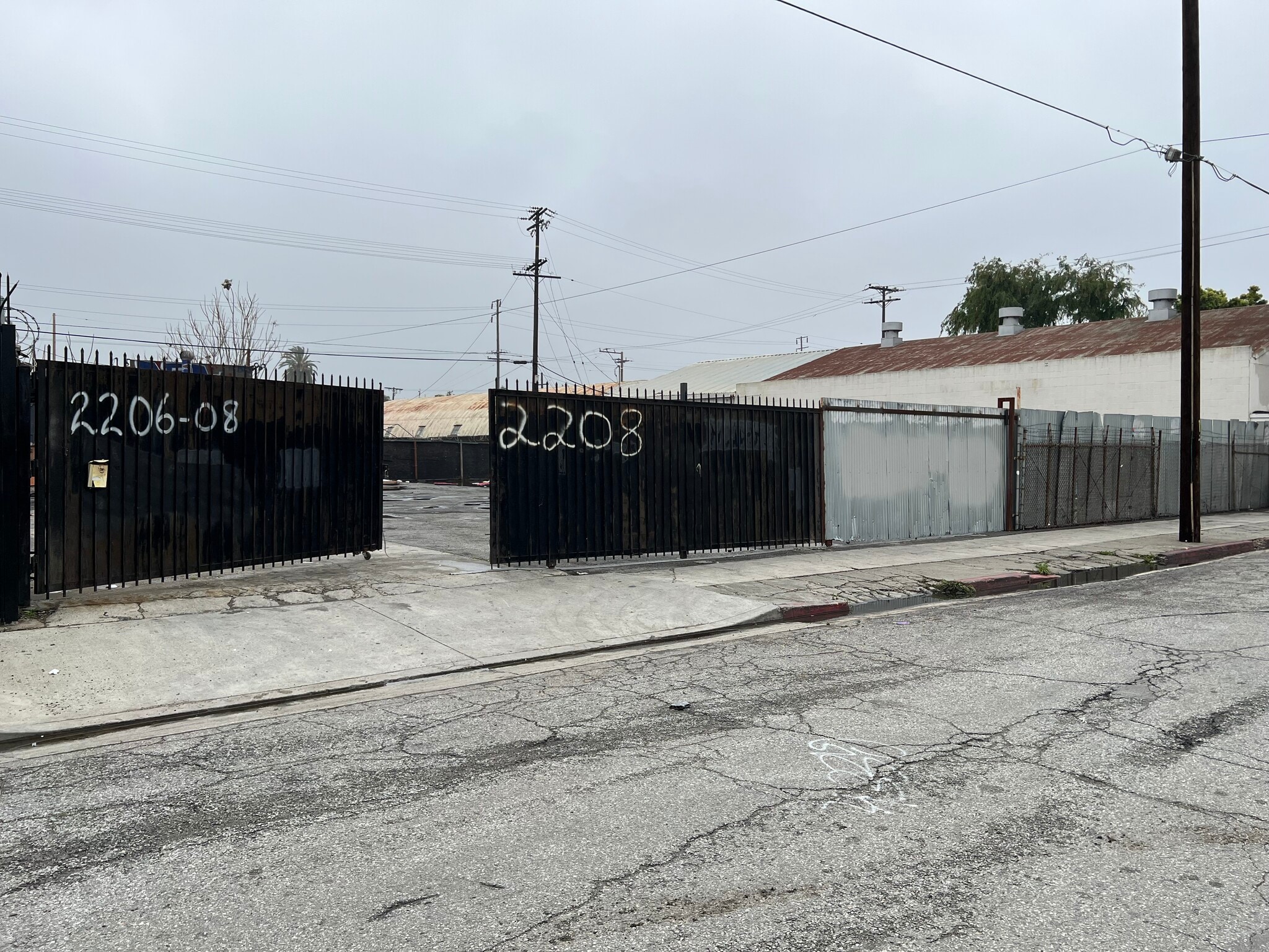 2208 Belgrave Ave, Huntington Park, CA à louer Photo principale- Image 1 de 5