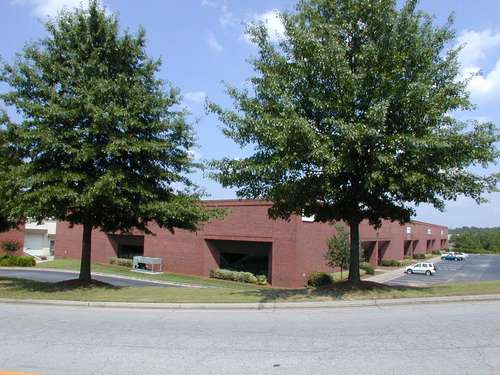 3715 Atlanta Industrial Pky NW, Atlanta, GA à louer - Photo du bâtiment - Image 2 de 13