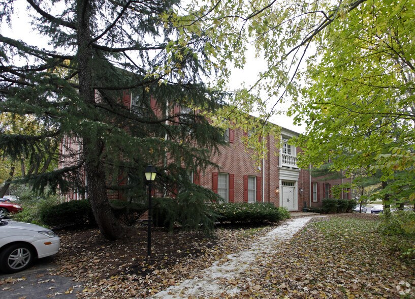 105 Chesley Dr, Media, PA à louer - Photo du bâtiment - Image 2 de 17