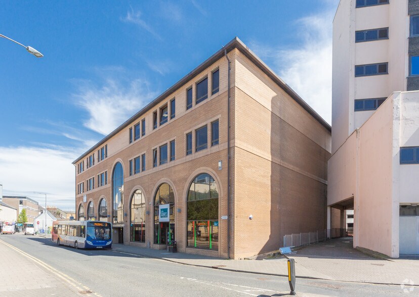 35-37 Carrick St, Ayr à louer - Photo du bâtiment - Image 2 de 2