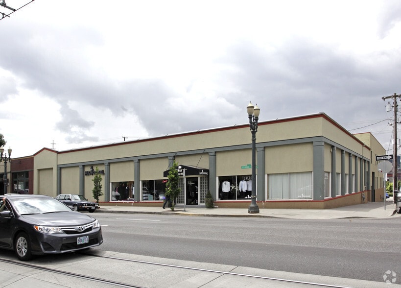 1205 SE Grand Ave, Portland, OR for lease - Primary Photo - Image 1 of 7