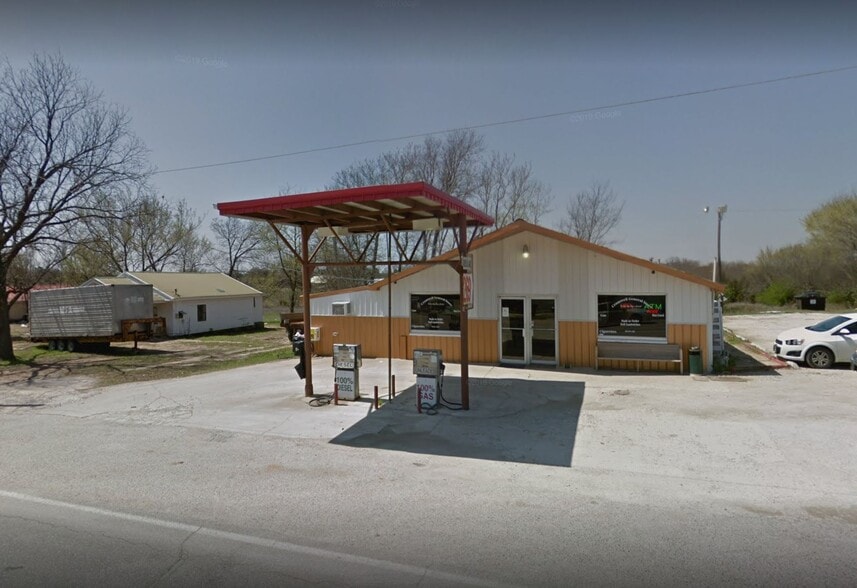 101 Shawnee Ave, Cromwell, OK for sale - Building Photo - Image 1 of 8