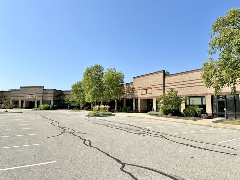 8902 Vincennes Cir, Indianapolis, IN for lease - Building Photo - Image 3 of 13