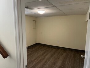 6423 Frederick Rd, Baltimore, MD à louer Photo intérieure- Image 2 de 5