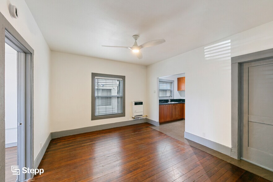 235 Linden Ave, Long Beach, CA à vendre - Photo du bâtiment - Image 3 de 8