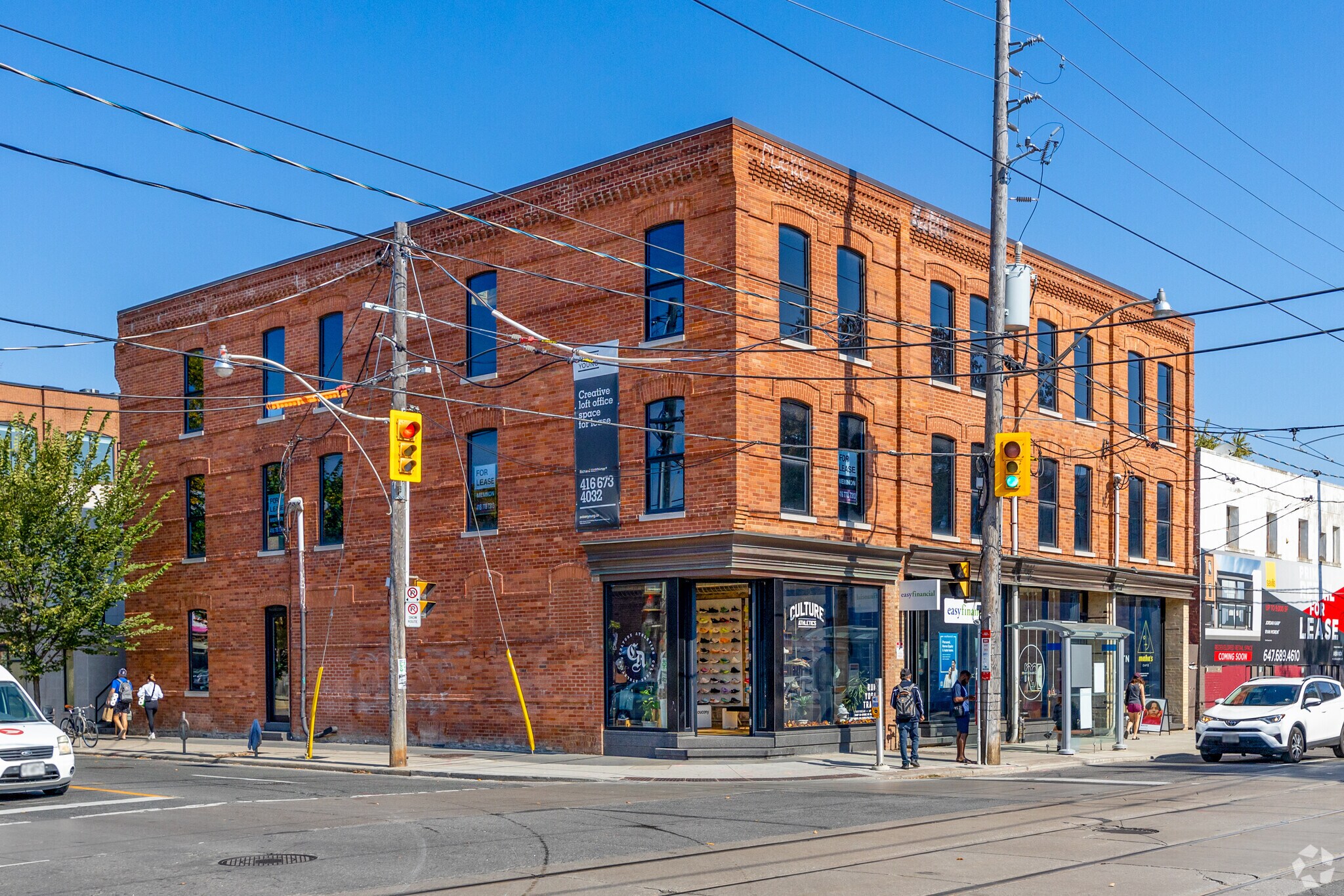 974 Queen St E, Toronto, ON à vendre Photo principale- Image 1 de 1