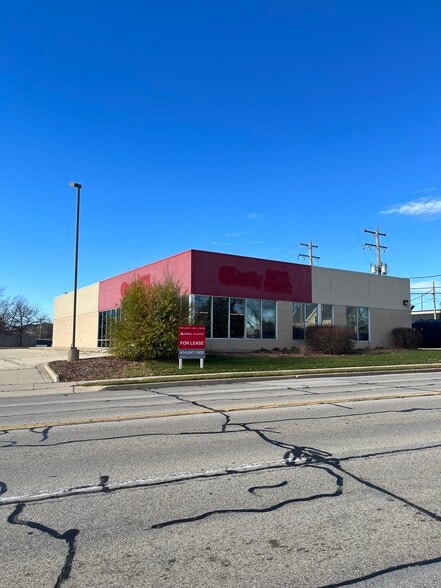 6001 S Packard Ave, Cudahy, WI à vendre - Photo du bâtiment - Image 1 de 16