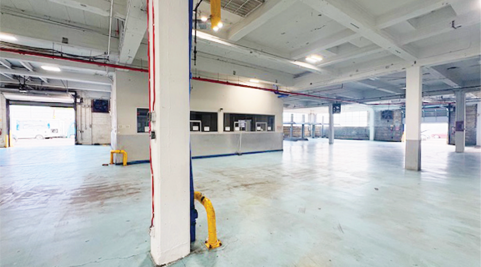 37-01 21st st, Long Island City, NY for lease - Building Photo - Image 3 of 10