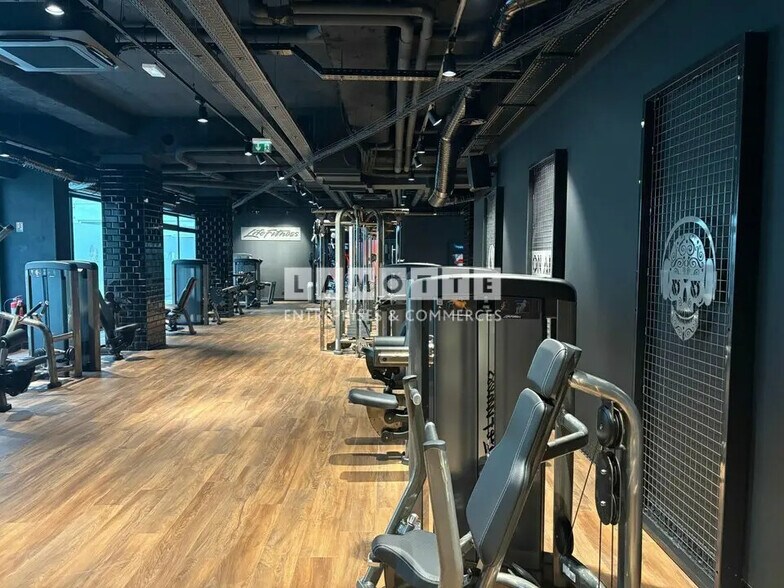 Commerce de détail dans Ivry-sur-Seine à vendre - Photo du bâtiment - Image 3 de 5