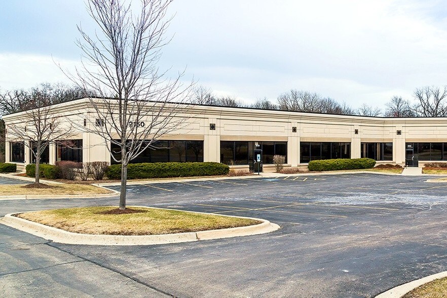 2150 Point Blvd, Elgin, IL for lease - Building Photo - Image 3 of 5