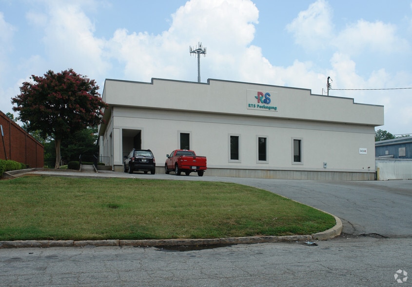3434B Montreal Industrial Way, Tucker, GA for lease - Primary Photo - Image 1 of 4