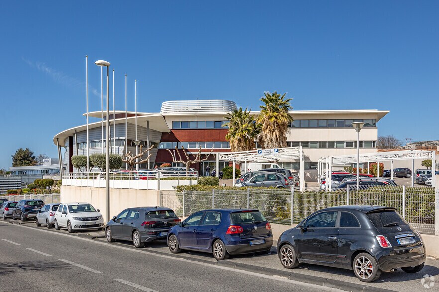 15 Rue Docteur Zamenhof, Marseille à vendre - Photo du bâtiment - Image 2 de 23