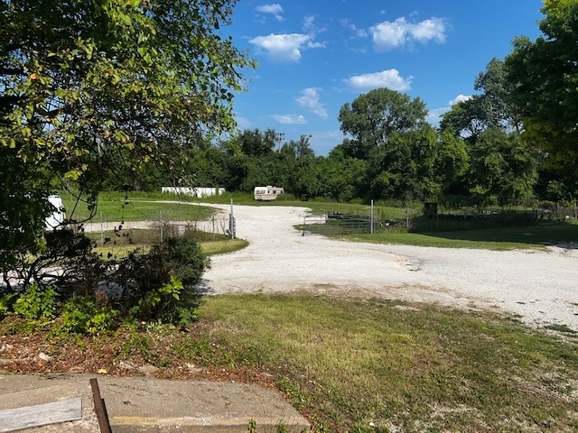 2221 N 24th St, Quincy, IL for lease - Building Photo - Image 3 of 13