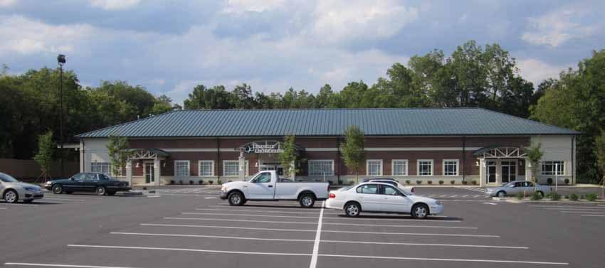 107 E McClanahan St, Oxford, NC for lease - Primary Photo - Image 3 of 3