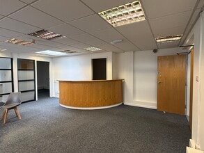 8 Clinton Ter, Nottingham for lease Interior Photo- Image 2 of 5