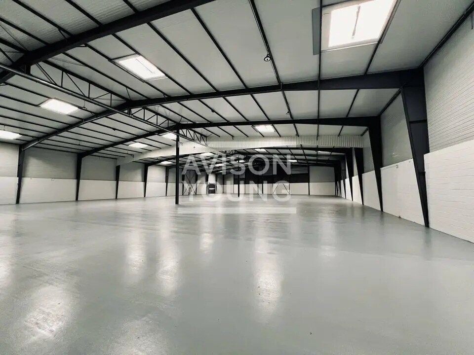 Flex in Le Blanc-Mesnil for lease Interior Photo- Image 1 of 14