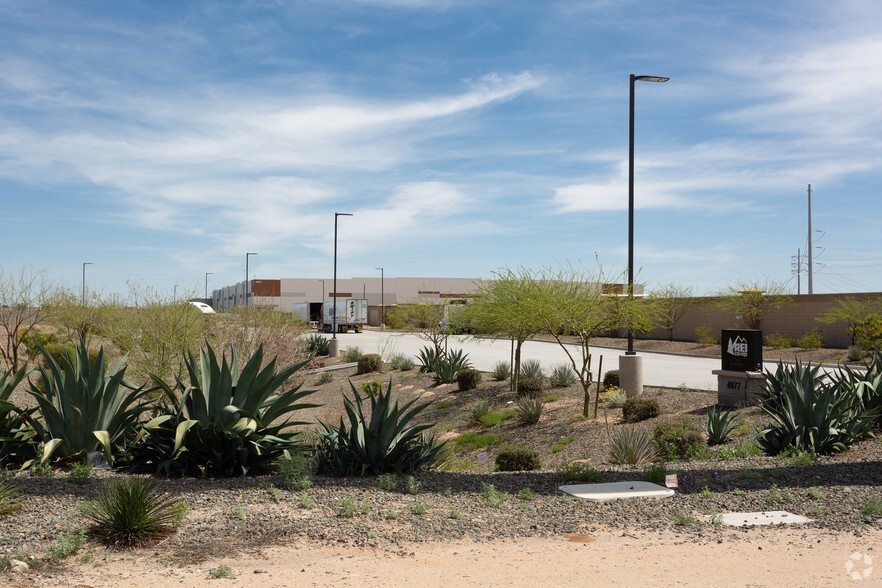 4877 N Cotton Ln, Goodyear, AZ à vendre - Photo principale - Image 1 de 1