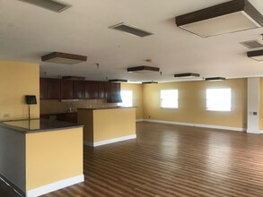 9280 Plainfield Rd, Blue Ash, OH for lease Building Photo- Image 1 of 2