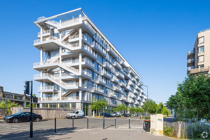 Bureau dans Saint-Denis à louer - Photo principale - Image 1 de 3
