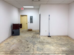 43430 Monroe St, Indio, CA for lease Interior Photo- Image 2 of 2