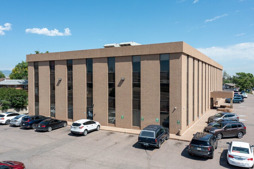 1075 S Yukon St, Denver, CO à louer - Photo du bâtiment - Image 3 de 13