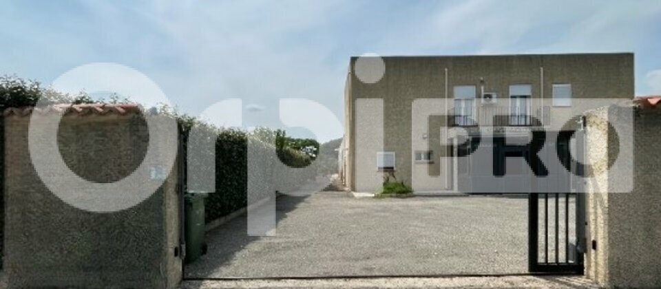 Flex in Istres for sale Building Photo- Image 1 of 5