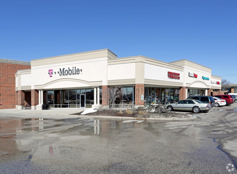 1075-1151 S York Rd, Bensenville, IL à louer - Photo du bâtiment - Image 3 de 19