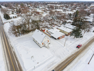 Plus de détails pour 364 Regent St, Orillia, ON - Spécialité à vendre