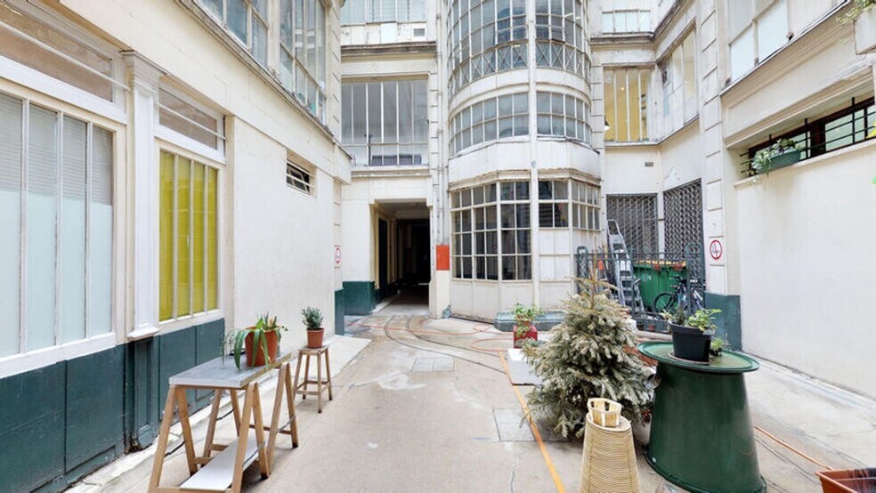 29 Rue Des Petites Ecuries, Paris à louer - Photo intérieure - Image 2 de 9