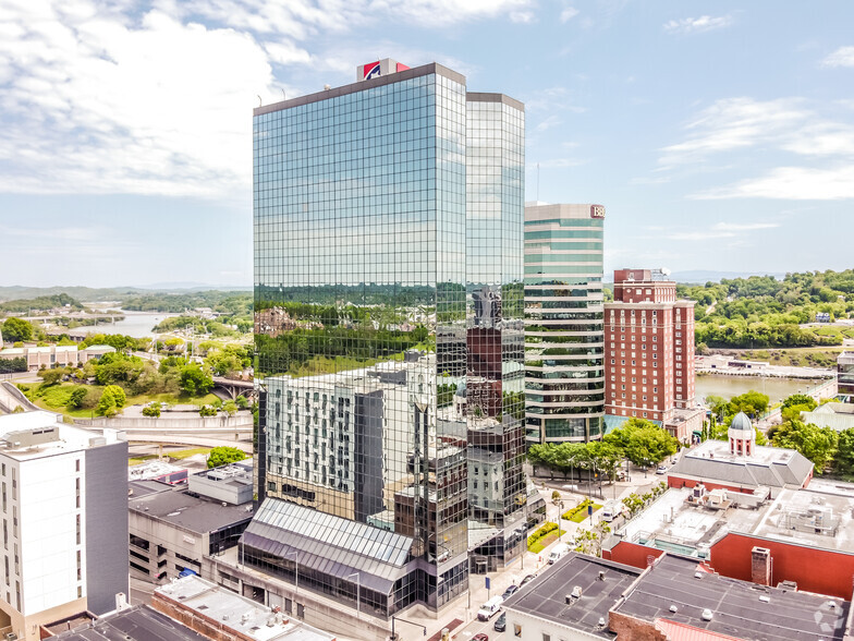 800 S Gay St, Knoxville, TN for lease - Building Photo - Image 3 of 9