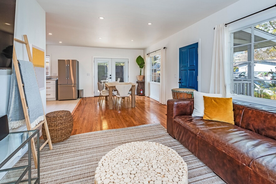 208 S Voluntario St, Santa Barbara, CA for sale - Building Photo - Image 2 of 12