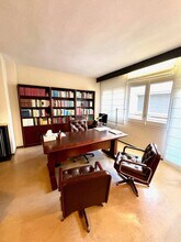 Bureau dans Sabadell, Barcelona à louer Photo intérieure- Image 1 de 19