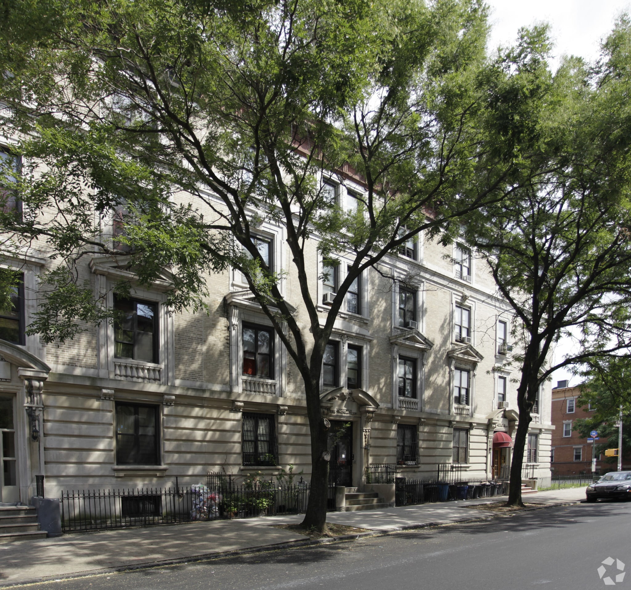 243 New York Ave, Brooklyn, NY for sale Primary Photo- Image 1 of 7