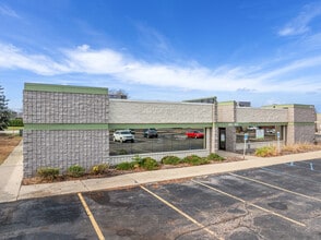 42500-42536 Hayes Rd, Clinton Township, MI for lease Building Photo- Image 1 of 1