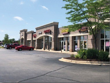 2145 Miller Park Way, Milwaukee, WI à vendre - Photo du bâtiment - Image 3 de 10