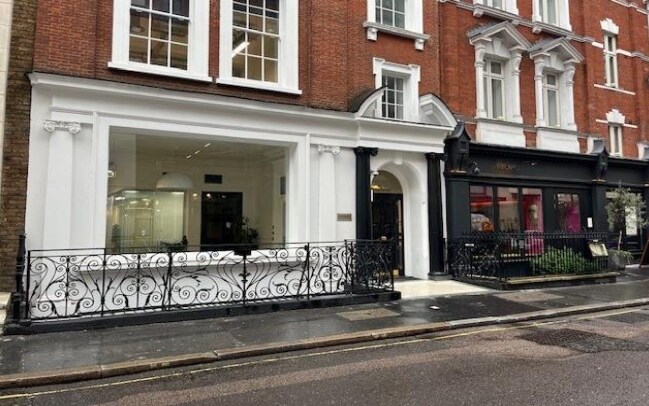 22 Newman St, Londres à louer - Photo du bâtiment - Image 2 de 3