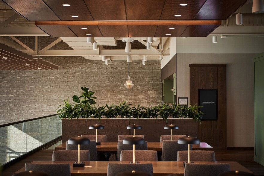 331 Newman Springs Rd, Red Bank, NJ à louer - Photo intérieure - Image 2 de 19