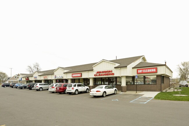 Plus de détails pour 302-316 Baldwin St, Jenison, MI - Commerce de détail à vendre