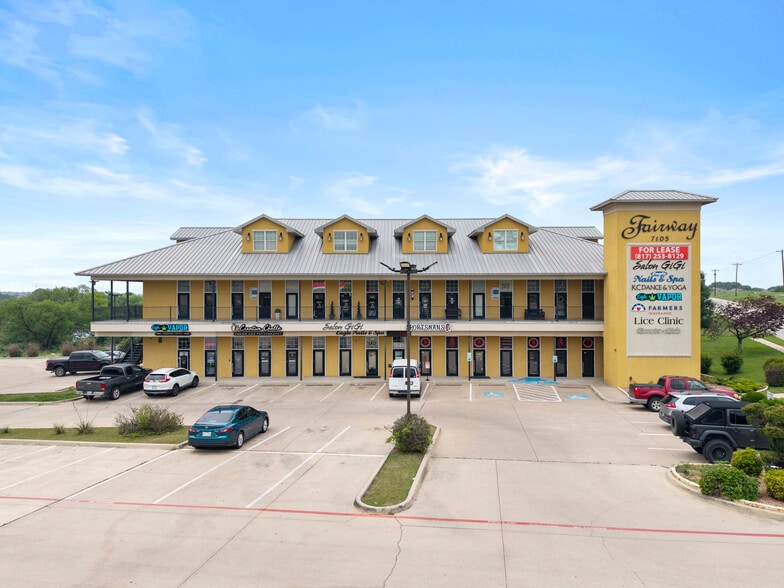7105 Golf Club Dr, Fort Worth, TX for lease - Building Photo - Image 2 of 26
