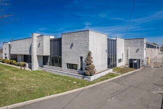 Plus de détails pour 355 Crooked Hill Rd, Brentwood, NY - Industriel à vendre