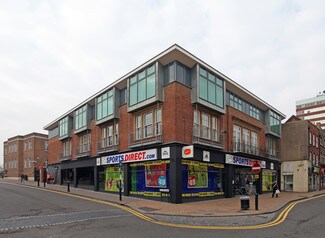 Plus de détails pour 13-17 High St, Maidenhead - Commerce de détail à louer
