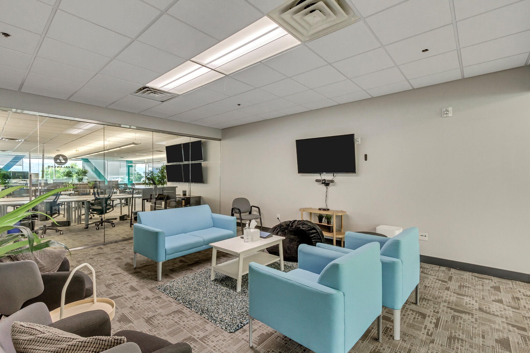 66 E Wadsworth Park Dr, Draper, UT à louer Photo intérieure- Image 1 de 9